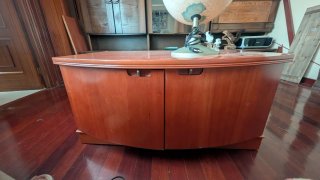 Mueble TV de madera marrón