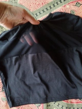 Camiseta deportiva mujer negra
