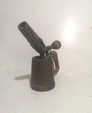Antiguo soplete soldador de cobre