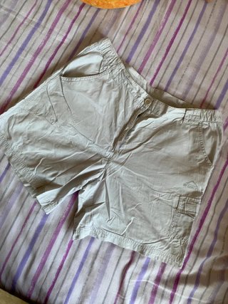 Pantalones cortos de montaña grises mujer