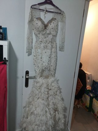 Vestido de fiesta blanco y dorado negociable
