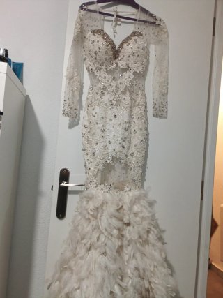 Vestido de fiesta blanco y dorado negociable