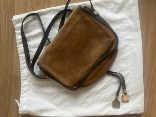 Bolso Loewe ante marrón.
