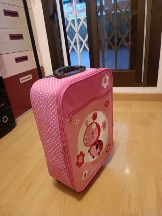 Maleta infantil con ruedas y dibujo