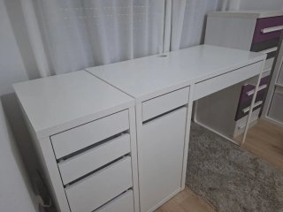 Cajonera blanca y morada