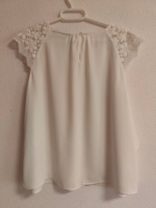Blusa de chica talla L de Sfera.
