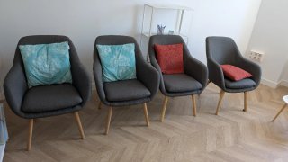 Sillón/ butaca/ butacón tela gris con patas roble