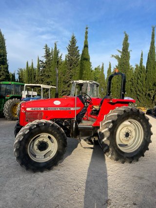Tractor Massey Ferguson 4255 Rojo