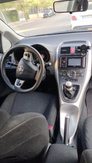 Toyota Auris 2012