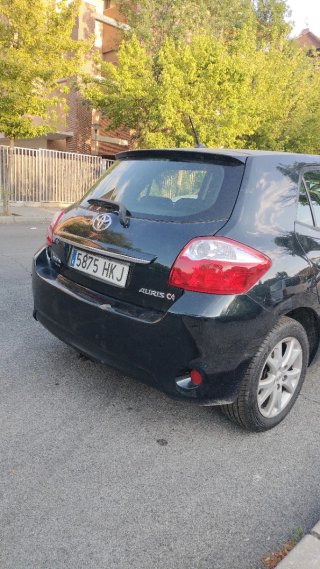 Toyota Auris 2012