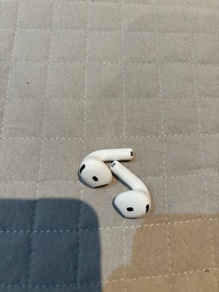 Airpods 4 Apple Blanco comprados en diciembre