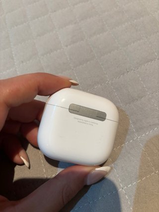 Airpods 4 Apple Blanco comprados en diciembre
