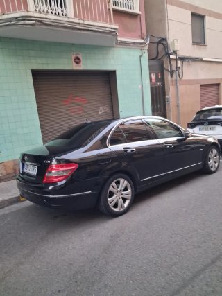 Mercedes-Benz 220 2010