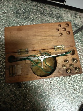 Báscula Joyería Antigua 1883
