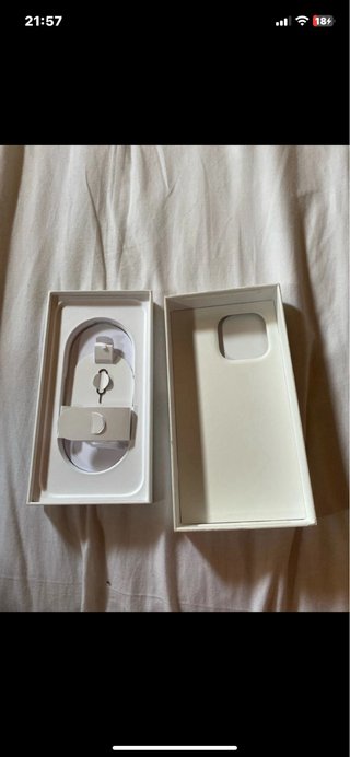 Caja iPhone 16  Pro Max