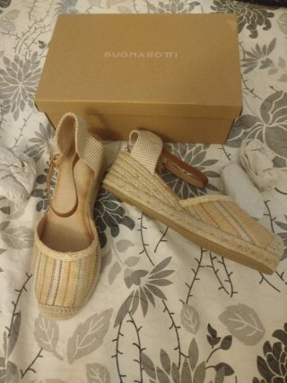 Cuñas mujer beige