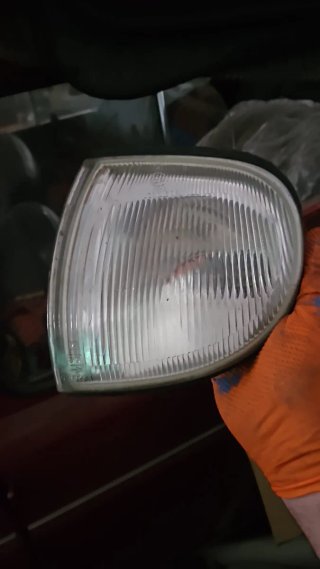 Botonera Nissan Serena y intermitente