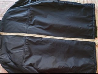 Anorak reversible negro/verde oliva. Talla 60.
