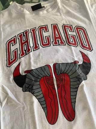 Camiseta Chicago Bulls Blanca y Roja XS