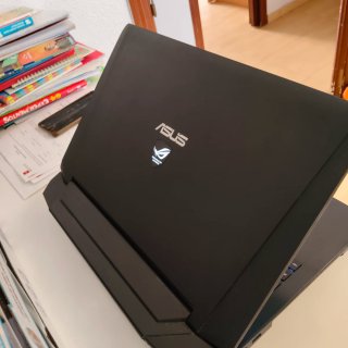 Portátil Gaming Asus ROG