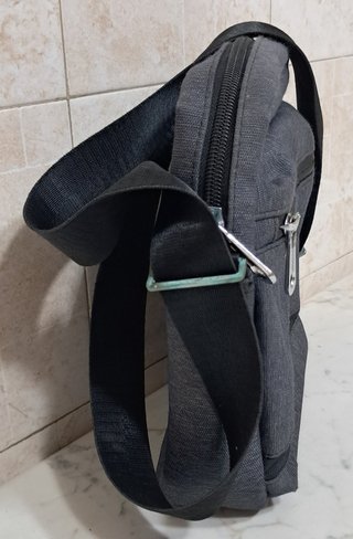 marsupio capiente solo le fibre in metallo sono un