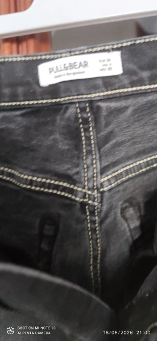 Pantalón vaquero negro Pull&Bear Talla M