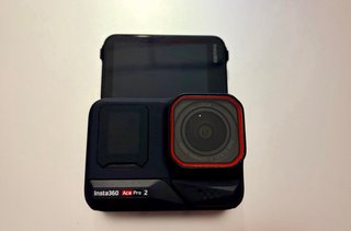 Insta360 Ace Pro 2 + MicroSD 1TB Kit