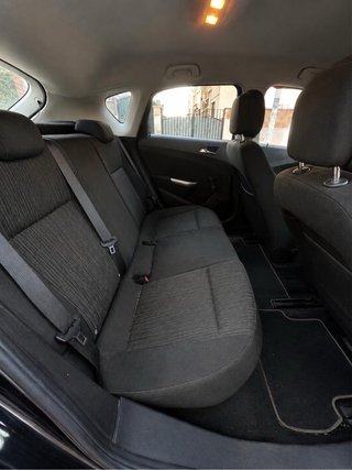 Opel Astra 2012