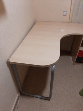 Escritorio de esquina madera y metal