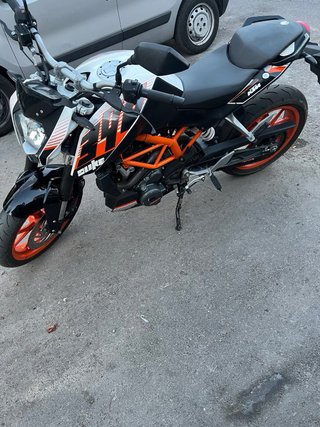 KTM 390 Duke NAKED Naranja/Blanco
