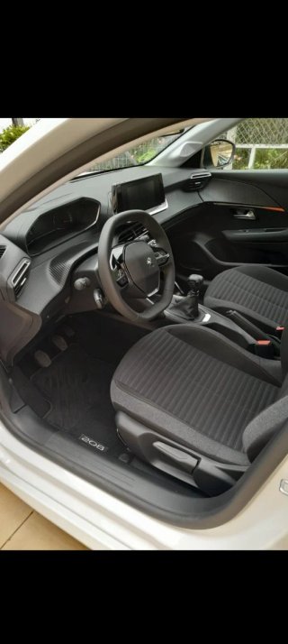 Peugeot 208 2023