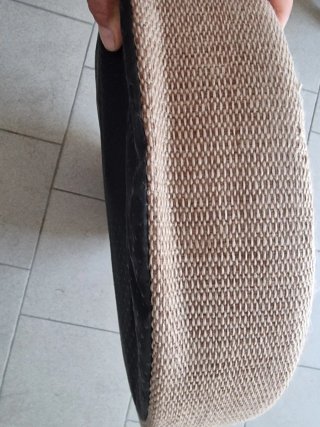 Tiragraffi per gatti a forma di tappeto