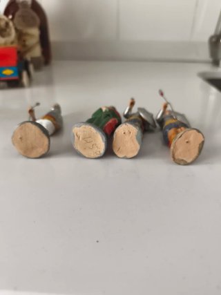 Lote 4 figuras Belén antiguas de portal de Belén b