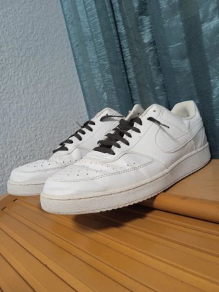TALLA 45.Zapatillas Nike Blancas Muy Comodas.