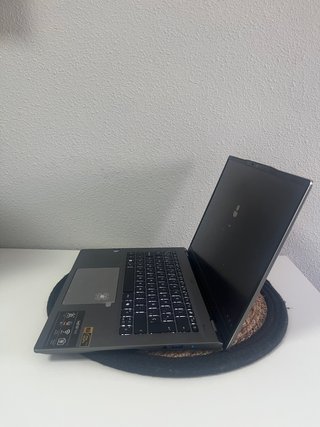 Acer Swift Go 14 · Snapdragon X Plus · 16GB · 512G