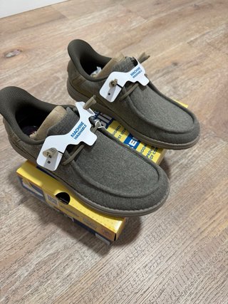 Skechers