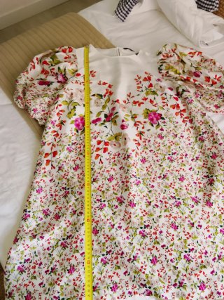 Vestido Zara mangas abullonadas floral