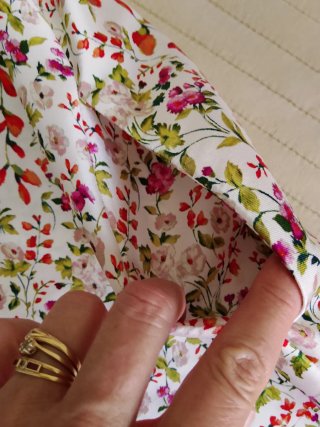 Vestido Zara mangas abullonadas floral