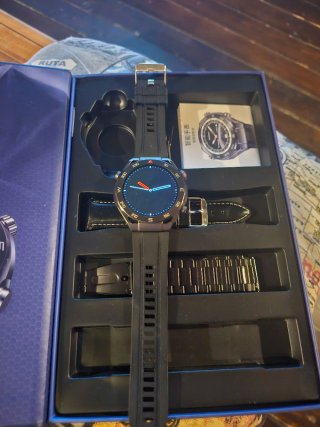 Reloj WearFITOS prácticamente nuevo