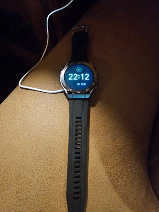 Reloj WearFITOS prácticamente nuevo