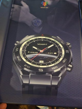 Reloj WearFITOS prácticamente nuevo