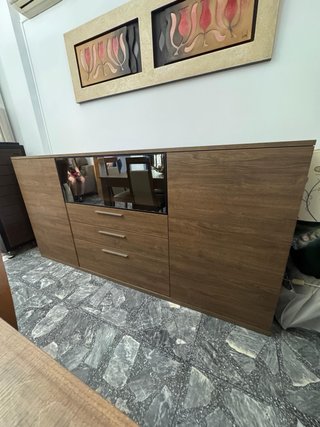 Salón completo: sofá y muebles