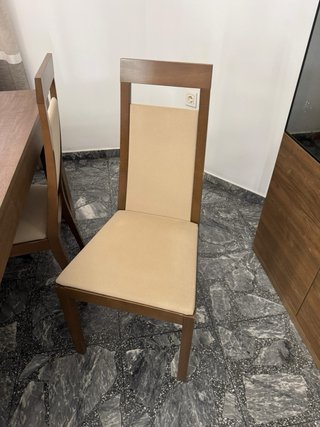Salón completo: sofá y muebles