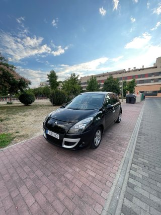 Renault Scenic 2011