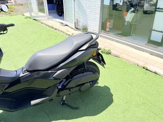 YAMAHA NMAX