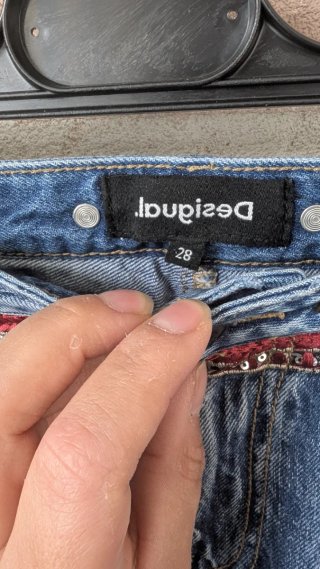 Jeans Desigual Azules Parches y Tachuelas Talla 38