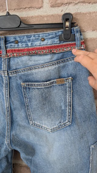 Jeans Desigual Azules Parches y Tachuelas Talla 38