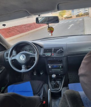 Volkswagen Golf 2000