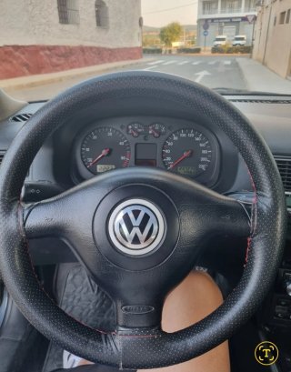 Volkswagen Golf 2000