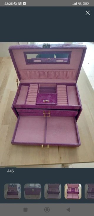 Joyero organizador morado y rosa